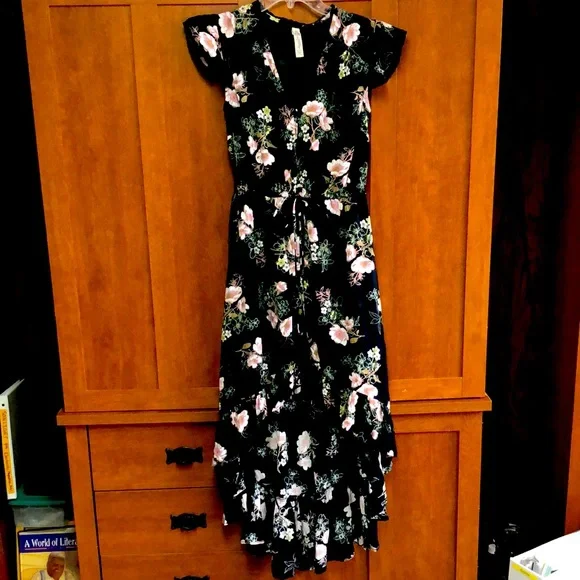 american rag black floral dress American Rag Flower Dress – Sachy's Closet main image 1